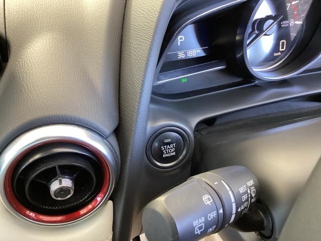 デミオ １５ＳツーリングＬパッケージ　ナビ　フルセグ　全周囲カメラ　アドバンストキー　ＵＳＢ入力　ＬＥＤヘッドライト　前席シートヒーター　オートエアコン　バックカメラ　ＥＴＣ　マルチビューカメラ　地デジ　ＤＳＣ　ＤＶＤ再生　ＳＣＢＳ（16枚目）