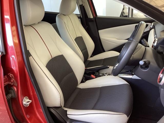 デミオ １５ＳツーリングＬパッケージ　ナビ　フルセグ　全周囲カメラ　アドバンストキー　ＵＳＢ入力　ＬＥＤヘッドライト　前席シートヒーター　オートエアコン　バックカメラ　ＥＴＣ　マルチビューカメラ　地デジ　ＤＳＣ　ＤＶＤ再生　ＳＣＢＳ（19枚目）