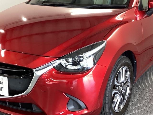 デミオ １５ＳツーリングＬパッケージ　ナビ　フルセグ　全周囲カメラ　アドバンストキー　ＵＳＢ入力　ＬＥＤヘッドライト　前席シートヒーター　オートエアコン　バックカメラ　ＥＴＣ　マルチビューカメラ　地デジ　ＤＳＣ　ＤＶＤ再生　ＳＣＢＳ（27枚目）