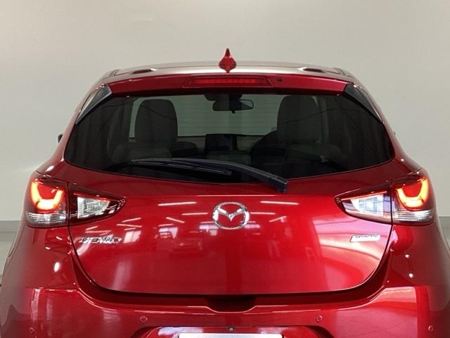 デミオ １５ＳツーリングＬパッケージ　ナビ　フルセグ　全周囲カメラ　アドバンストキー　ＵＳＢ入力　ＬＥＤヘッドライト　前席シートヒーター　オートエアコン　バックカメラ　ＥＴＣ　マルチビューカメラ　地デジ　ＤＳＣ　ＤＶＤ再生　ＳＣＢＳ（31枚目）