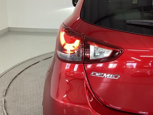 デミオ １５ＳツーリングＬパッケージ　ナビ　フルセグ　全周囲カメラ　アドバンストキー　ＵＳＢ入力　ＬＥＤヘッドライト　前席シートヒーター　オートエアコン　バックカメラ　ＥＴＣ　マルチビューカメラ　地デジ　ＤＳＣ　ＤＶＤ再生　ＳＣＢＳ（34枚目）