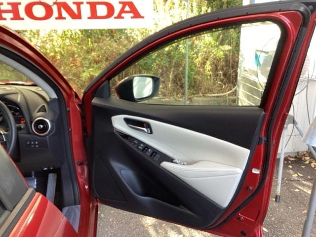 デミオ １５ＳツーリングＬパッケージ　ナビ　フルセグ　全周囲カメラ　アドバンストキー　ＵＳＢ入力　ＬＥＤヘッドライト　前席シートヒーター　オートエアコン　バックカメラ　ＥＴＣ　マルチビューカメラ　地デジ　ＤＳＣ　ＤＶＤ再生　ＳＣＢＳ（49枚目）