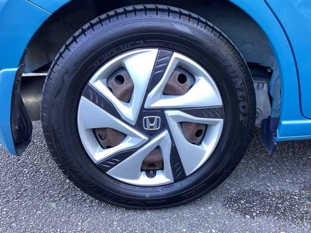 フリードハイブリッド ハイブリッド・Ｇホンダセンシング　ナビ　フルセグ　リヤカメラ　軽減ブレーキ　キーフリーシステム　記録簿　ＤＶＤ再生可能　ＥＣＯＮ　禁煙　後カメラ　Ａクルーズ　ＬＥＤヘッドランプ　横滑防止　ドライブレコーダ　パワーウインドウ　３列シート（20枚目）