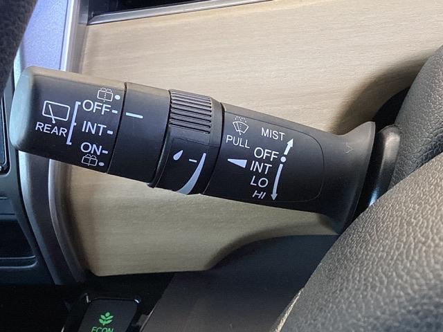 フリードハイブリッド ハイブリッド・Ｇホンダセンシング　ナビ　フルセグ　リヤカメラ　軽減ブレーキ　キーフリーシステム　記録簿　ＤＶＤ再生可能　ＥＣＯＮ　禁煙　後カメラ　Ａクルーズ　ＬＥＤヘッドランプ　横滑防止　ドライブレコーダ　パワーウインドウ　３列シート（35枚目）