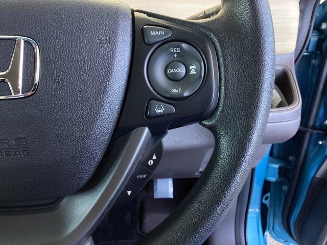 フリードハイブリッド ハイブリッド・Ｇホンダセンシング　ナビ　フルセグ　リヤカメラ　軽減ブレーキ　キーフリーシステム　記録簿　ＤＶＤ再生可能　ＥＣＯＮ　禁煙　後カメラ　Ａクルーズ　ＬＥＤヘッドランプ　横滑防止　ドライブレコーダ　パワーウインドウ　３列シート（36枚目）