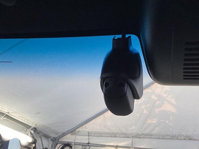 Ｎ－ＢＯＸカスタム Ｌ　メモリーナビ　ドラレコ　リアカメラ　Ｐソナー　サイドエアバッグ　ナビＴＶ　Ａストップ　シートヒータ　ベンチシート　点検記録簿　キーフリーシステム　ＬＥＤライト　クルーズコントロール　ＡＣ　スマキー（14枚目）