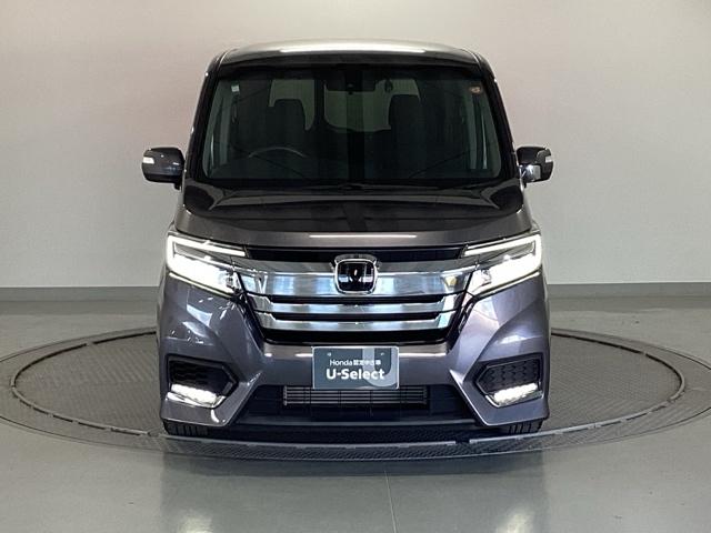 ステップワゴンスパーダ スパーダホンダセンシング　純正メモリーナビ　リア席モニター　ＥＴＣ　盗難防止　助手席エアバッグ　Ｗパワスラ　記録簿有　地デジ　ＬＥＤライト　横滑り防止システム　オートエアコン　リアカメラ　ドライブレコーダー装着車　ＵＳＢ（6枚目）