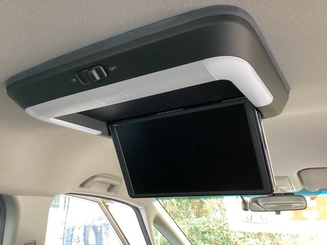 ステップワゴンスパーダ スパーダホンダセンシング　純正メモリーナビ　リア席モニター　ＥＴＣ　盗難防止　助手席エアバッグ　Ｗパワスラ　記録簿有　地デジ　ＬＥＤライト　横滑り防止システム　オートエアコン　リアカメラ　ドライブレコーダー装着車　ＵＳＢ（17枚目）