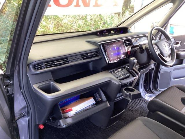 ステップワゴンスパーダ スパーダホンダセンシング　純正メモリーナビ　リア席モニター　ＥＴＣ　盗難防止　助手席エアバッグ　Ｗパワスラ　記録簿有　地デジ　ＬＥＤライト　横滑り防止システム　オートエアコン　リアカメラ　ドライブレコーダー装着車　ＵＳＢ（37枚目）