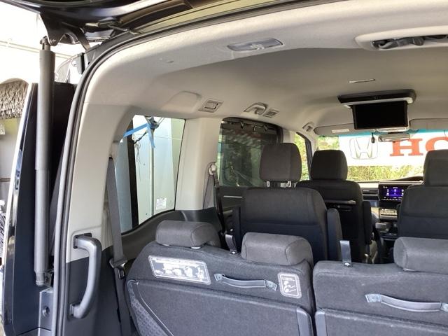 ステップワゴンスパーダ スパーダホンダセンシング　純正メモリーナビ　リア席モニター　ＥＴＣ　盗難防止　助手席エアバッグ　Ｗパワスラ　記録簿有　地デジ　ＬＥＤライト　横滑り防止システム　オートエアコン　リアカメラ　ドライブレコーダー装着車　ＵＳＢ（68枚目）