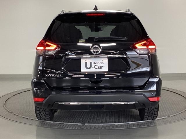 エクストレイル ２０Ｘ　ナビ　フルセグ　全周囲カメラ　パワーリアゲート　地デジ　ＶＤＣ　Ｂカメラ　ＤＶＤ再生　インテリキー　Ａストップ　ＬＥＤライト　ＥＴＣ　エアコン　盗難防止システム　キーレスエントリー　ＡＢＳ　エアバッグ（9枚目）