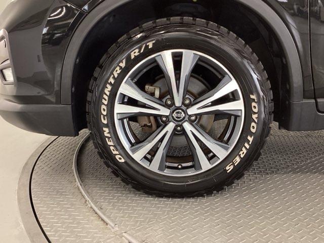 エクストレイル ２０Ｘ　ナビ　フルセグ　全周囲カメラ　パワーリアゲート　地デジ　ＶＤＣ　Ｂカメラ　ＤＶＤ再生　インテリキー　Ａストップ　ＬＥＤライト　ＥＴＣ　エアコン　盗難防止システム　キーレスエントリー　ＡＢＳ　エアバッグ（24枚目）