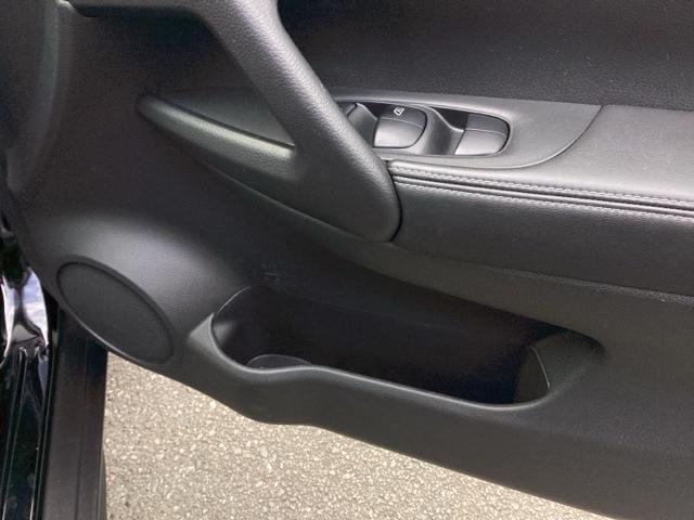 エクストレイル ２０Ｘ　ナビ　フルセグ　全周囲カメラ　パワーリアゲート　地デジ　ＶＤＣ　Ｂカメラ　ＤＶＤ再生　インテリキー　Ａストップ　ＬＥＤライト　ＥＴＣ　エアコン　盗難防止システム　キーレスエントリー　ＡＢＳ　エアバッグ（49枚目）