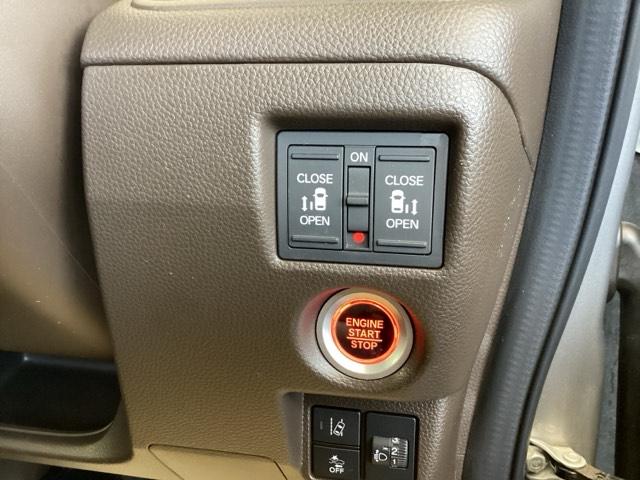 Ｎ－ＢＯＸ Ｌ　純正ディスプレイオーディオ　リアカメラ　衝突回避支援ブレーキ　Ｉ－ＳＴＯＰ　クリソナ　ＰＷ　パワステ　Ｓヒーター　スマ－トキ－　Ｂカメ　サイドエアバック　横滑り防止　ＥＴＣ車載器　ＬＥＤライト　ＵＳＢ（16枚目）