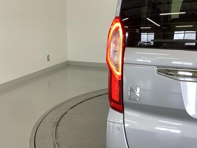 Ｎ－ＢＯＸ Ｌ　純正ディスプレイオーディオ　リアカメラ　衝突回避支援ブレーキ　Ｉ－ＳＴＯＰ　クリソナ　ＰＷ　パワステ　Ｓヒーター　スマ－トキ－　Ｂカメ　サイドエアバック　横滑り防止　ＥＴＣ車載器　ＬＥＤライト　ＵＳＢ（34枚目）