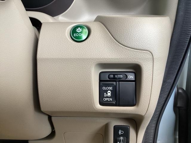 Ｎ－ＢＯＸ Ｇ・Ｌパッケージ　純正ナビ　ワンセグ　ＥＴＣ　Ｉ－ＳＴＯＰ　ベンチ席　全席ＰＷ　イモビライザー　ナビテレビ　１セグ　ＡＡＣ　横滑り防止　スマートキー　ＤＶＤ再生　ＡＢＳ　キーレスＥ　パワーステアリング　運転席エアバッグ（15枚目）