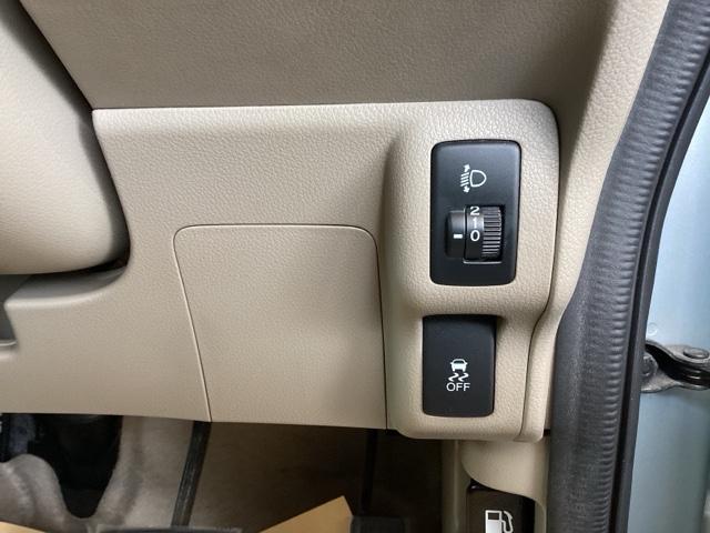 Ｎ－ＢＯＸ Ｇ・Ｌパッケージ　純正ナビ　ワンセグ　ＥＴＣ　Ｉ－ＳＴＯＰ　ベンチ席　全席ＰＷ　イモビライザー　ナビテレビ　１セグ　ＡＡＣ　横滑り防止　スマートキー　ＤＶＤ再生　ＡＢＳ　キーレスＥ　パワーステアリング　運転席エアバッグ（16枚目）