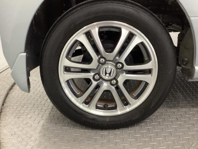 Ｎ－ＢＯＸ Ｇ・Ｌパッケージ　純正ナビ　ワンセグ　ＥＴＣ　Ｉ－ＳＴＯＰ　ベンチ席　全席ＰＷ　イモビライザー　ナビテレビ　１セグ　ＡＡＣ　横滑り防止　スマートキー　ＤＶＤ再生　ＡＢＳ　キーレスＥ　パワーステアリング　運転席エアバッグ（24枚目）