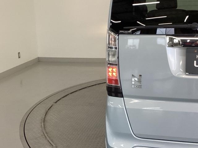 Ｎ－ＢＯＸ Ｇ・Ｌパッケージ　純正ナビ　ワンセグ　ＥＴＣ　Ｉ－ＳＴＯＰ　ベンチ席　全席ＰＷ　イモビライザー　ナビテレビ　１セグ　ＡＡＣ　横滑り防止　スマートキー　ＤＶＤ再生　ＡＢＳ　キーレスＥ　パワーステアリング　運転席エアバッグ（33枚目）