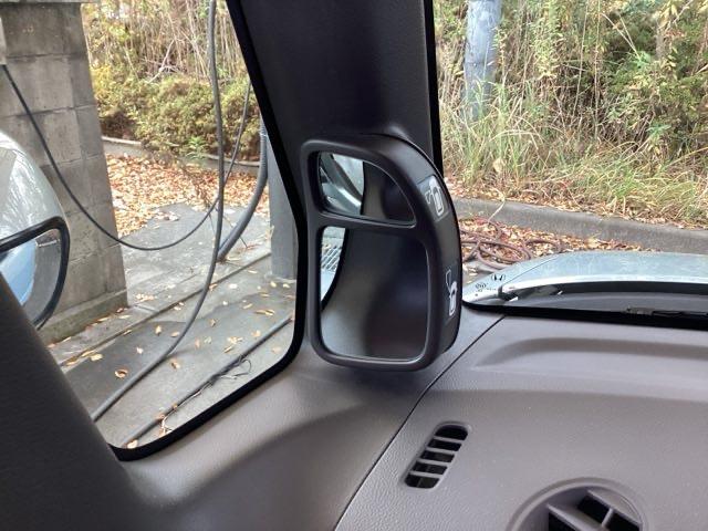 Ｎ－ＢＯＸ Ｇ・Ｌパッケージ　純正ナビ　ワンセグ　ＥＴＣ　Ｉ－ＳＴＯＰ　ベンチ席　全席ＰＷ　イモビライザー　ナビテレビ　１セグ　ＡＡＣ　横滑り防止　スマートキー　ＤＶＤ再生　ＡＢＳ　キーレスＥ　パワーステアリング　運転席エアバッグ（40枚目）