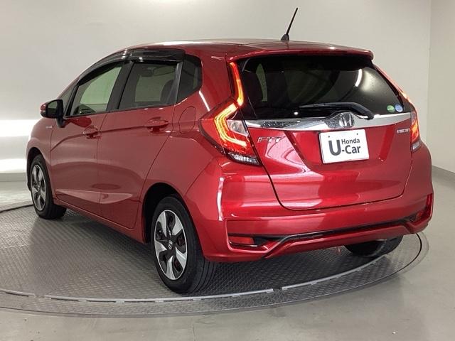 フィットハイブリッド Fコンフォートエディション 純正ナビ フルセグ リアカメラ セキュリティアラーム USB接続 スマキー ETC車載器 リヤカメラ 横滑り防止機能 地デジ LEDヘッド ABS エアバッグ パワーウインドウ アイドリングストップ(10枚目)