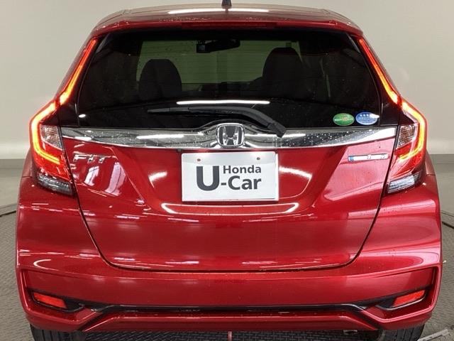 フィットハイブリッド Fコンフォートエディション 純正ナビ フルセグ リアカメラ セキュリティアラーム USB接続 スマキー ETC車載器 リヤカメラ 横滑り防止機能 地デジ LEDヘッド ABS エアバッグ パワーウインドウ アイドリングストップ(32枚目)