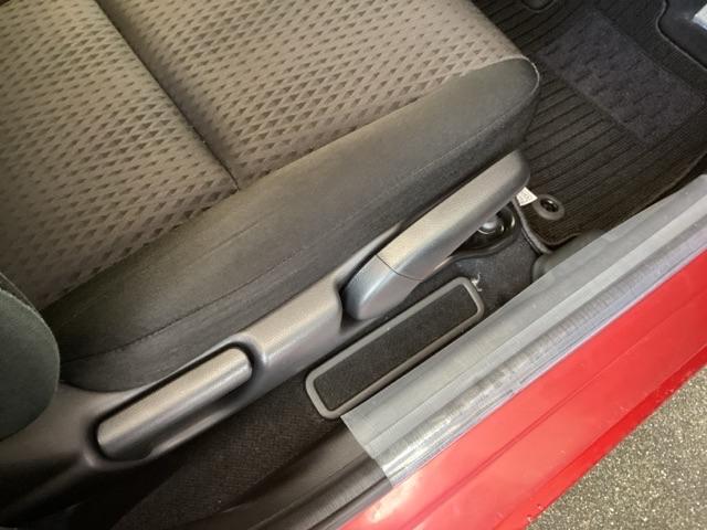 フィットハイブリッド Fコンフォートエディション 純正ナビ フルセグ リアカメラ セキュリティアラーム USB接続 スマキー ETC車載器 リヤカメラ 横滑り防止機能 地デジ LEDヘッド ABS エアバッグ パワーウインドウ アイドリングストップ(49枚目)