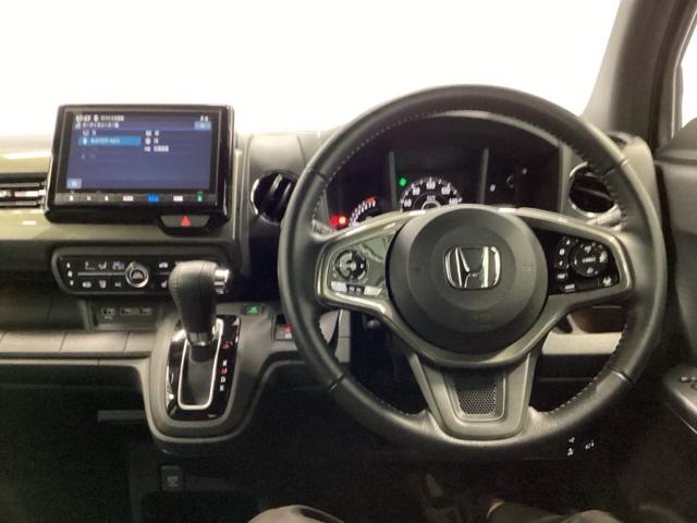 Ｎ－ＷＧＮカスタム Ｌ・ターボ　メモリーナビ　リアカメラ　フルセグ　衝突被害軽減装置　ＬＥＤランプ　クリアランスソナー　Ｂカメ　サイドエアバック　前席シートヒーター　イモビ　スマートキー・プッシュスタート　キーフリー　横滑り防止（3枚目）