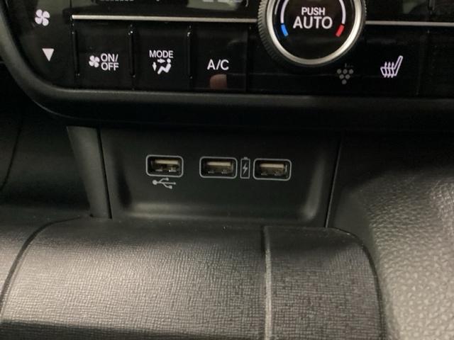 Ｎ－ＷＧＮカスタム Ｌ・ターボ　メモリーナビ　リアカメラ　フルセグ　衝突被害軽減装置　ＬＥＤランプ　クリアランスソナー　Ｂカメ　サイドエアバック　前席シートヒーター　イモビ　スマートキー・プッシュスタート　キーフリー　横滑り防止（15枚目）