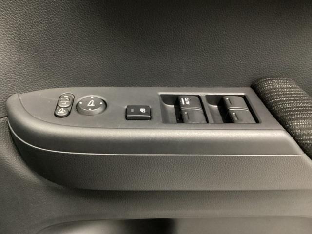 Ｎ－ＷＧＮカスタム Ｌ・ターボ　メモリーナビ　リアカメラ　フルセグ　衝突被害軽減装置　ＬＥＤランプ　クリアランスソナー　Ｂカメ　サイドエアバック　前席シートヒーター　イモビ　スマートキー・プッシュスタート　キーフリー　横滑り防止（29枚目）