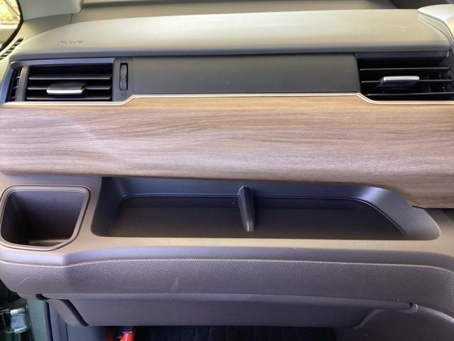 フリード Ｇ　純正ナビ　フルセグ　リアカメラ　Ａクルーズ　３列シート　ＬＥＤヘッドライト　パワーウインドウ　地デジ　Ｒカメラ　イモビ　ＶＳＡ　ＵＳＢ　ドライブレコーダー　エアコン　エアバッグ　スマートキー　キーフリ（43枚目）