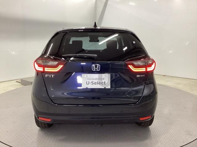 フィット e:HEVホーム HondaCONNECT対応純正メモリーナビ 前後誤発進抑制機能 クリソナ 助手席エアバッグ 運転席エアバッグ アイドリングストップ LEDライト USB接続 バックカメラ ABS サイドエアバッグ(9枚目)