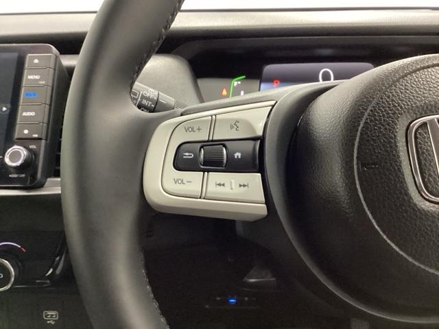 フィット e:HEVホーム HondaCONNECT対応純正メモリーナビ 前後誤発進抑制機能 クリソナ 助手席エアバッグ 運転席エアバッグ アイドリングストップ LEDライト USB接続 バックカメラ ABS サイドエアバッグ(15枚目)