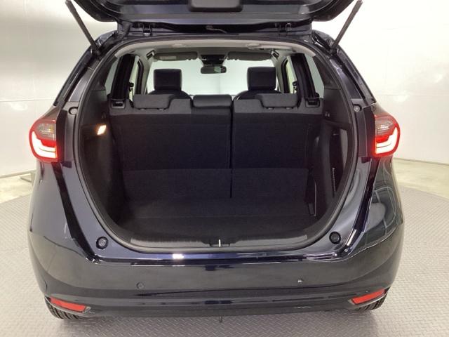 フィット e:HEVホーム HondaCONNECT対応純正メモリーナビ 前後誤発進抑制機能 クリソナ 助手席エアバッグ 運転席エアバッグ アイドリングストップ LEDライト USB接続 バックカメラ ABS サイドエアバッグ(20枚目)