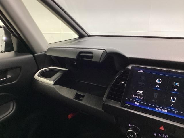 フィット e:HEVホーム HondaCONNECT対応純正メモリーナビ 前後誤発進抑制機能 クリソナ 助手席エアバッグ 運転席エアバッグ アイドリングストップ LEDライト USB接続 バックカメラ ABS サイドエアバッグ(24枚目)