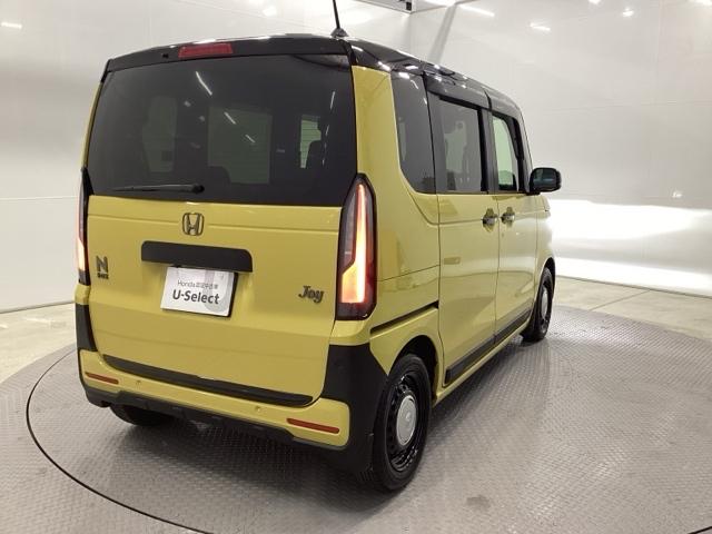 �R�U�O°�t�u�E�h�q�J�b�g�K���X�͎��O���i�t�u�j���قڃJ�b�g���āA�W���W���Ƃ��������̌����̐ԊO���i�h�q�j���J�b�g�A��[���ʂ����߂ď��l�̂������؂Ɏ��܂��B���V���͏�����u�Ԃ���Ⴂ������܂�