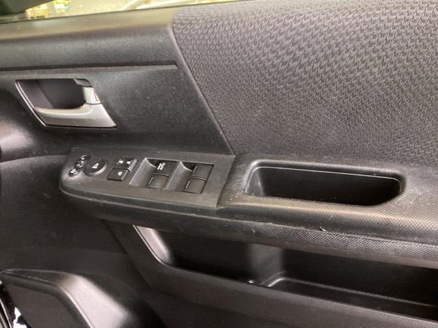 ステップワゴンスパーダ Ｚ　純正ナビ　フルセグ　リアカメラ　横滑防止　エアロ　イモビ　地デジＴＶ　バックモニタ－　３列シ－ト　キーフリー　パワーウィンド　ＥＴＣ付　ナビ・ＴＶ　エアコン　ＤＶＤ再生　運転席助手席エアバック　ＡＢＳ（53枚目）