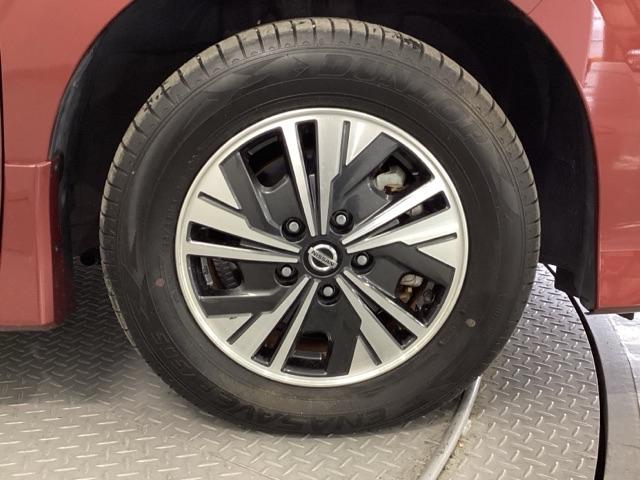 セレナ ｅ－パワーハイウェイスターＶ　純正メモリーナビ　全周囲カメラ　ＥＴＣ　３６０°カメラ　エマジェンシーブレーキ　ＤＶＤ再生機能　地デジ　ＵＳＢ入力　パーキングセンサー　３列シート　ウォークスルー　横滑り防止機能　スマキー　ＬＥＤ（22枚目）