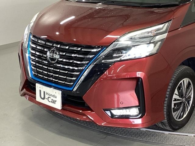 セレナ ｅ－パワーハイウェイスターＶ　純正メモリーナビ　全周囲カメラ　ＥＴＣ　３６０°カメラ　エマジェンシーブレーキ　ＤＶＤ再生機能　地デジ　ＵＳＢ入力　パーキングセンサー　３列シート　ウォークスルー　横滑り防止機能　スマキー　ＬＥＤ（26枚目）