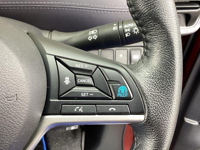 セレナ ｅ－パワーハイウェイスターＶ　純正メモリーナビ　全周囲カメラ　ＥＴＣ　３６０°カメラ　エマジェンシーブレーキ　ＤＶＤ再生機能　地デジ　ＵＳＢ入力　パーキングセンサー　３列シート　ウォークスルー　横滑り防止機能　スマキー　ＬＥＤ（43枚目）