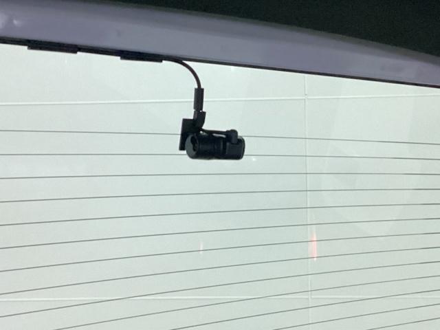 Ｎ－ＢＯＸカスタム ベースグレード　ＨｏｎｄａＣＯＮＮＥＣＴ対応純正メモリーナビ　ＵＳＢ接続　ＣＭＢＳ　Ｄレコ　ベンチシート　オートエアコン　スマートキ　ＬＥＤ　盗難防止装置　クルコン　ＥＴＣ　バックカメラ　フルセグＴＶ　エアバッグ（13枚目）