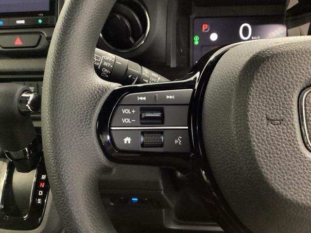 Ｎ－ＢＯＸカスタム ベースグレード　ＨｏｎｄａＣＯＮＮＥＣＴ対応純正メモリーナビ　ＵＳＢ接続　ＣＭＢＳ　Ｄレコ　ベンチシート　オートエアコン　スマートキ　ＬＥＤ　盗難防止装置　クルコン　ＥＴＣ　バックカメラ　フルセグＴＶ　エアバッグ（17枚目）