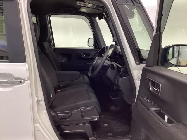 Ｎ－ＢＯＸカスタム ベースグレード　ＨｏｎｄａＣＯＮＮＥＣＴ対応純正メモリーナビ　ＵＳＢ接続　ＣＭＢＳ　Ｄレコ　ベンチシート　オートエアコン　スマートキ　ＬＥＤ　盗難防止装置　クルコン　ＥＴＣ　バックカメラ　フルセグＴＶ　エアバッグ（20枚目）