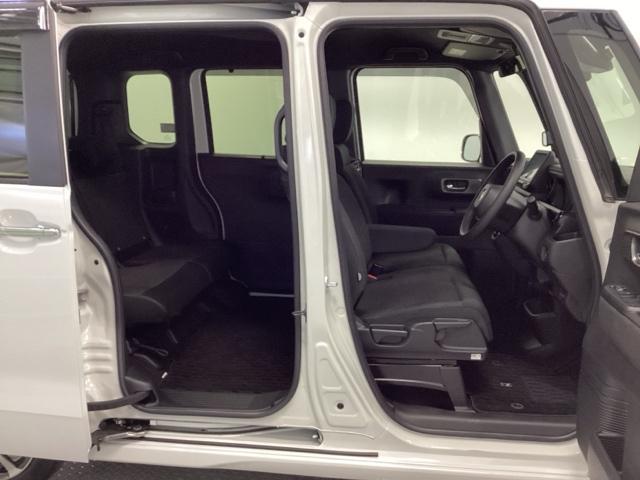 Ｎ－ＢＯＸカスタム ベースグレード　ＨｏｎｄａＣＯＮＮＥＣＴ対応純正メモリーナビ　ＵＳＢ接続　ＣＭＢＳ　Ｄレコ　ベンチシート　オートエアコン　スマートキ　ＬＥＤ　盗難防止装置　クルコン　ＥＴＣ　バックカメラ　フルセグＴＶ　エアバッグ（33枚目）