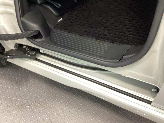 Ｎ－ＢＯＸカスタム ベースグレード　ＨｏｎｄａＣＯＮＮＥＣＴ対応純正メモリーナビ　ＵＳＢ接続　ＣＭＢＳ　Ｄレコ　ベンチシート　オートエアコン　スマートキ　ＬＥＤ　盗難防止装置　クルコン　ＥＴＣ　バックカメラ　フルセグＴＶ　エアバッグ（34枚目）