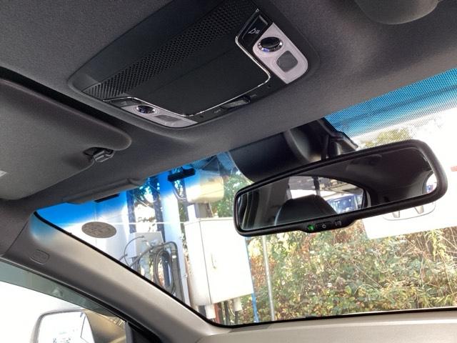 ヴェゼル ＲＳ・ホンダセンシング　メモリーナビ　リアカメラ　ＥＴＣ　盗難防止　バックモニター　サイドエアバック　スマ－トキ－　シートヒータ　ＬＥＤライト　地デジＴＶ　フルオートエアコン　整備記録簿　ＤＶＤ　横滑り防止機能　ナビ＆ＴＶ（10枚目）