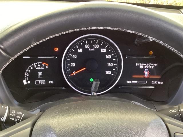 ヴェゼル ＲＳ・ホンダセンシング　メモリーナビ　リアカメラ　ＥＴＣ　盗難防止　バックモニター　サイドエアバック　スマ－トキ－　シートヒータ　ＬＥＤライト　地デジＴＶ　フルオートエアコン　整備記録簿　ＤＶＤ　横滑り防止機能　ナビ＆ＴＶ（43枚目）