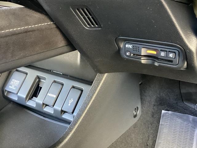 ヴェゼル ＲＳ・ホンダセンシング　メモリーナビ　リアカメラ　ＥＴＣ　盗難防止　バックモニター　サイドエアバック　スマ－トキ－　シートヒータ　ＬＥＤライト　地デジＴＶ　フルオートエアコン　整備記録簿　ＤＶＤ　横滑り防止機能　ナビ＆ＴＶ（45枚目）