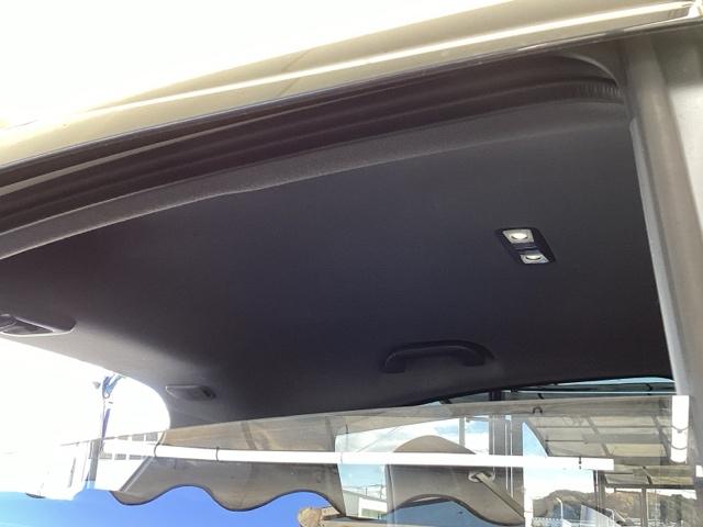 ヴェゼル ＲＳ・ホンダセンシング　メモリーナビ　リアカメラ　ＥＴＣ　盗難防止　バックモニター　サイドエアバック　スマ－トキ－　シートヒータ　ＬＥＤライト　地デジＴＶ　フルオートエアコン　整備記録簿　ＤＶＤ　横滑り防止機能　ナビ＆ＴＶ（53枚目）