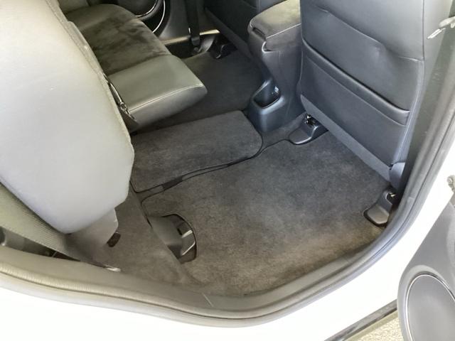 ヴェゼル ＲＳ・ホンダセンシング　メモリーナビ　リアカメラ　ＥＴＣ　盗難防止　バックモニター　サイドエアバック　スマ－トキ－　シートヒータ　ＬＥＤライト　地デジＴＶ　フルオートエアコン　整備記録簿　ＤＶＤ　横滑り防止機能　ナビ＆ＴＶ（59枚目）